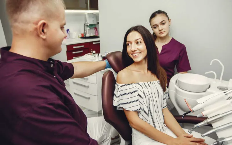 how long does a dental implant last